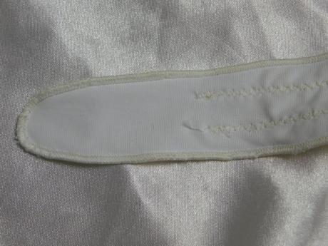 Luxusna plavkova podprsenka,mliečnej farby, 34 / 36 / xs