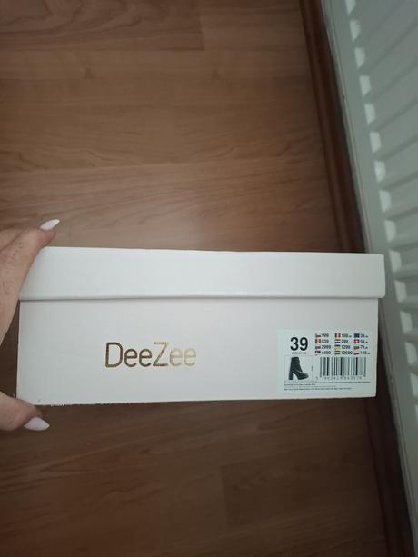 Čierne lakované čižmy, 39