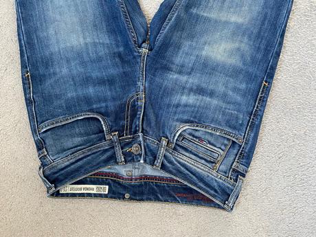 T.hilfiger rifle v.27,d.32, tommy hilfiger,38