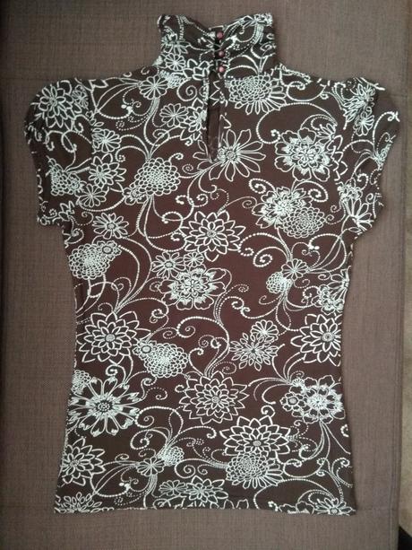 Top s kvetinovym dekorom, promod,m