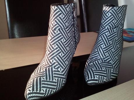 Kožené členkové čižmičky v.39,5 - nové, 39