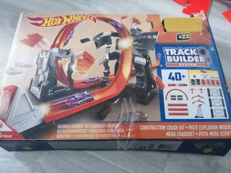 Dráha hot wheels track builder,