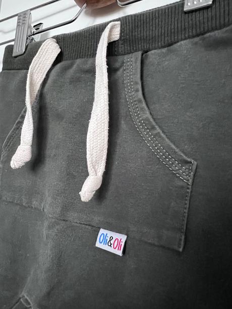 Pudlacove teplaky oli oli, 74