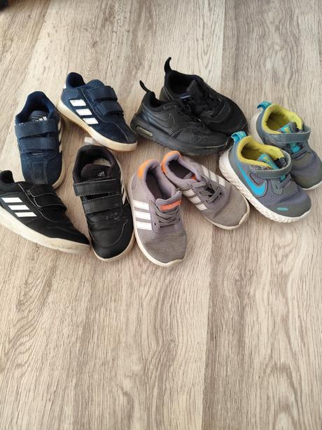 Značkové tenisky rôznych velkosti, adidas,25