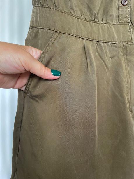 Olivový overal, camaieu