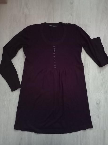 Dlhý svetrik aj tehu, l