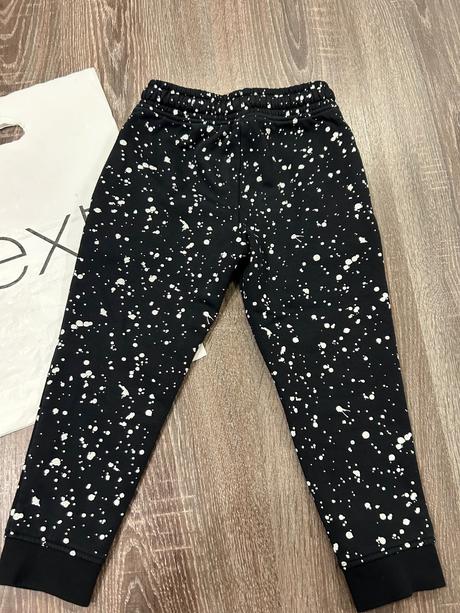 Next štýlove teplaky vo velkosti 4 roky, next,104