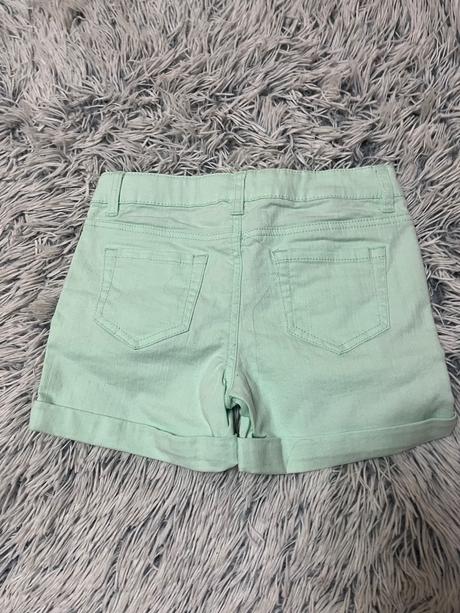 Dievčenské šortky, c&a,134