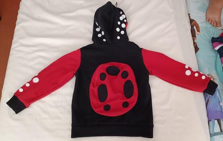 Sveter s kapsičkou na chrbte, 116