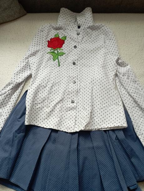 Predám sukničky+ košieľka, 110