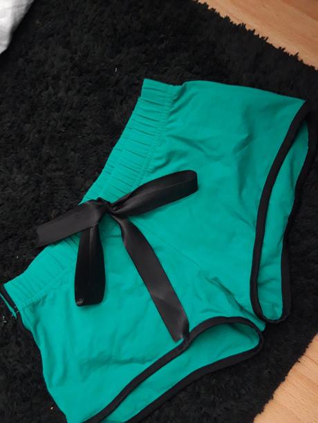 Šortky, zara,xs