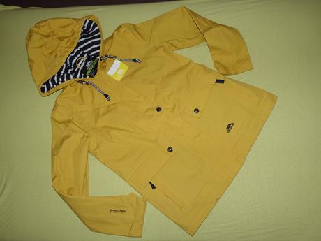 Nova nepremokava bundicka trespass, s