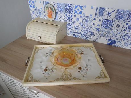 Drevená polica retro,, 