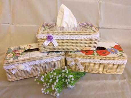 Zasobnik na papierove vreckovky,