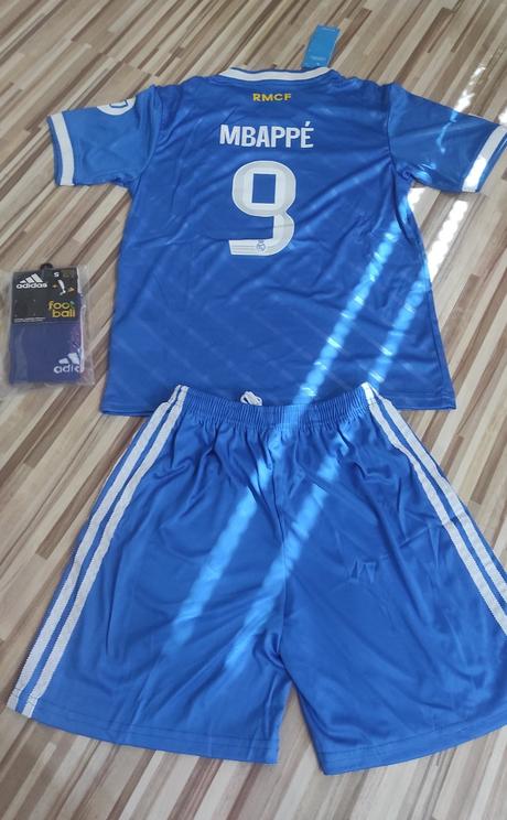 Nový detský set real madrid -mbappe, adidas,128 / 134 / 140 / 146