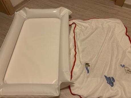 Nafukovacia podlozka na prebalovanie plus potah, 