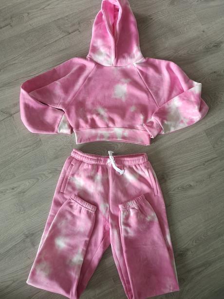 Teplakova súprava, s