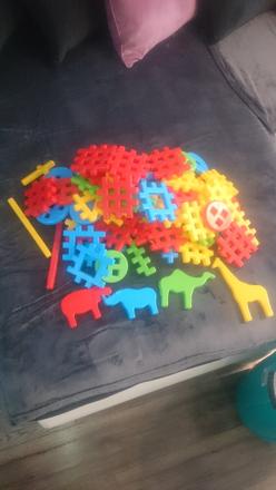 Detské skladačky -stavebnice, 