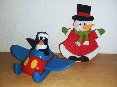 Kinder surprise maxi tučniak vianoce,