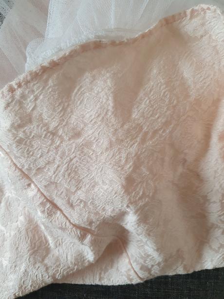 Spoločenské šaty, 164