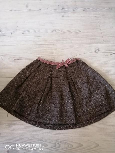 Dievčenska sukňa, benetton,m