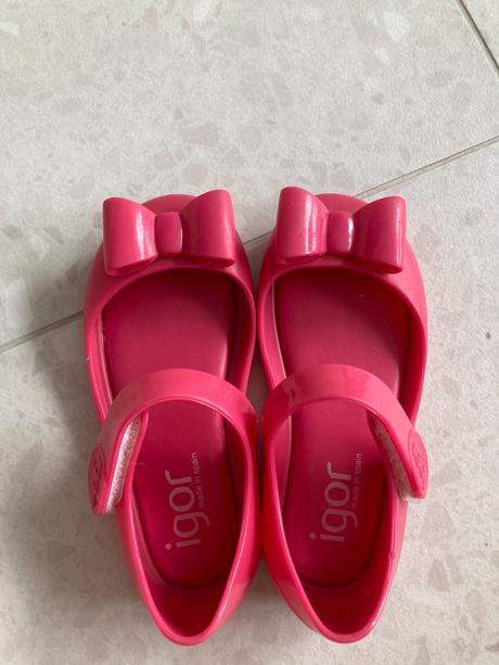 Roztomilé sandálky igor, 24