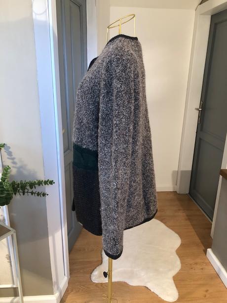 Giesswein vlnený krojový kabát, 44