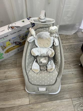 Húpatko vibrujúce s melódiou cuddle lamb 0m+,