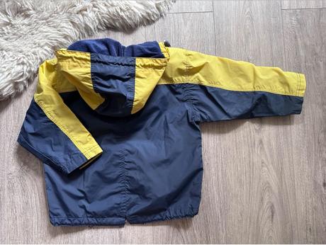 Nepremokavá bndička, 110