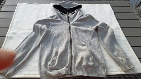 Sveter veľ. 152, zara,152