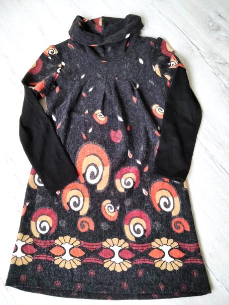 Dámske pletené saty, 38