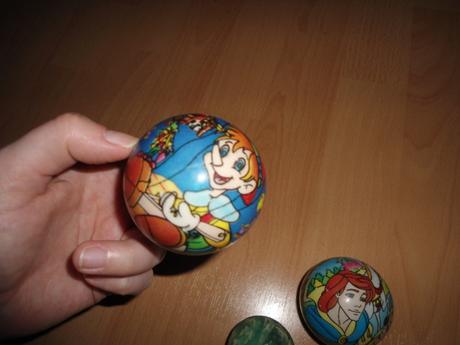 3x malá gumenna loptička, 