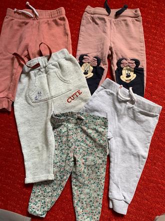 4 ks tepkaky a 1 leginy, c&a,74