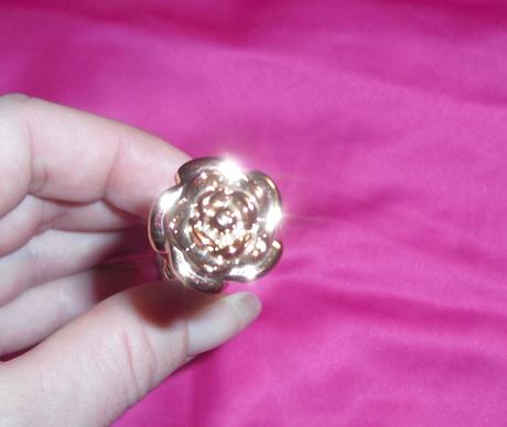 Luxusna linka v tvare ruze na oci cierna,