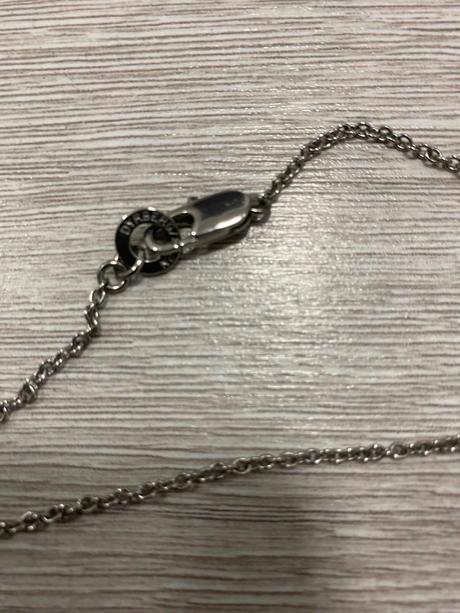 Nahrdelnik dyrgrrg/kern, 