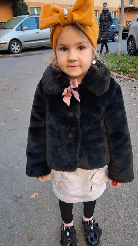 Elegantný kabátik, sergent major,104