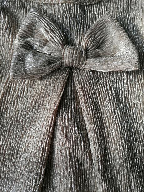 Zlatiste šaty, palomino,92