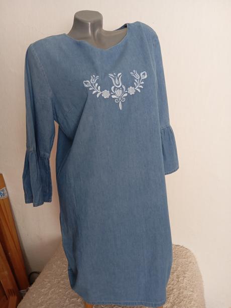 Slovak folk šaty, 42