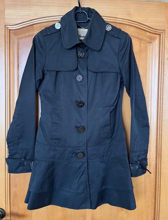 Elegantný kabátik/trenčkot guess, guess,xs