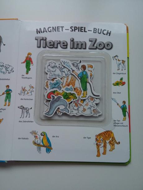 Kniha s magnetkami., 