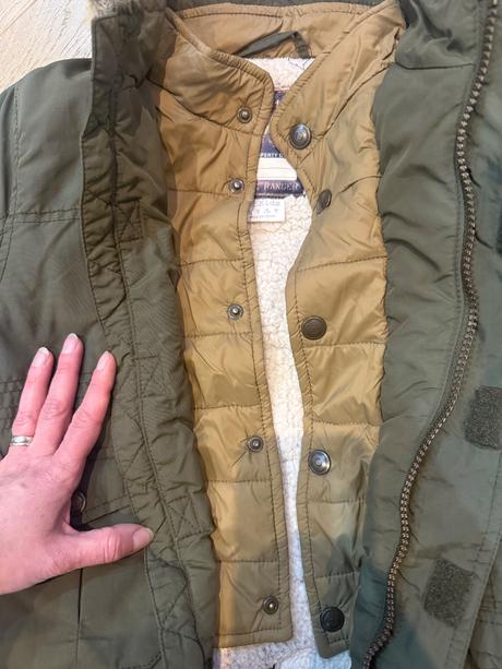 Zimná bunda - top stav, f&f,110