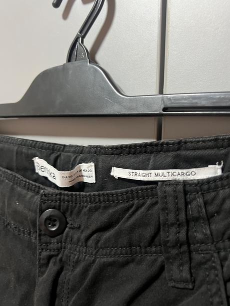 Cargo nohavice, bershka,m