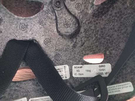 Detská cyklistická prilba giro scamp xs 45-49cm, xs