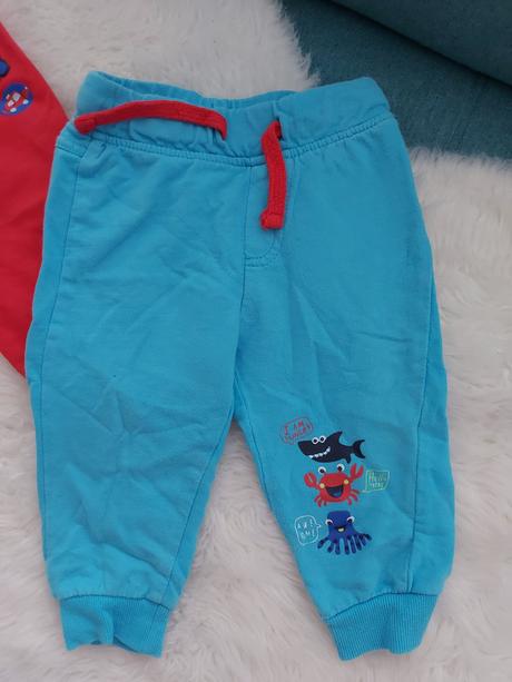 2x tepláky, pepco,74