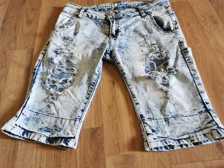 Krásne nohavice, 36