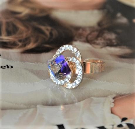 Zaujímavý prsteň,