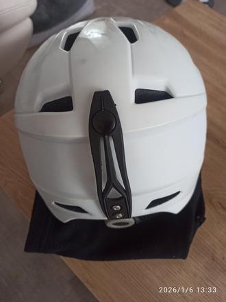 Lyžiarska prilba, s