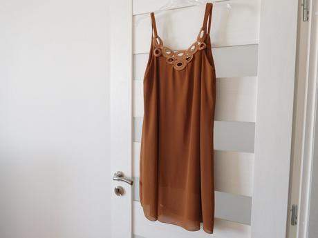 Šaty hnedé padavý materiál m/l, m