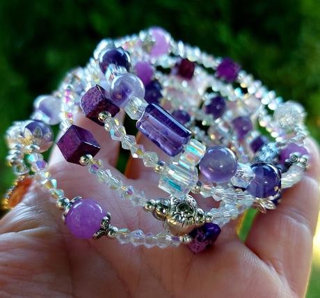 Set náramku a náušníc z prírodného ametystu,