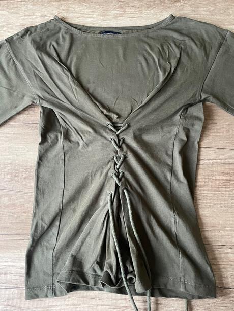 Krásne tričko na šnurovanie, xs